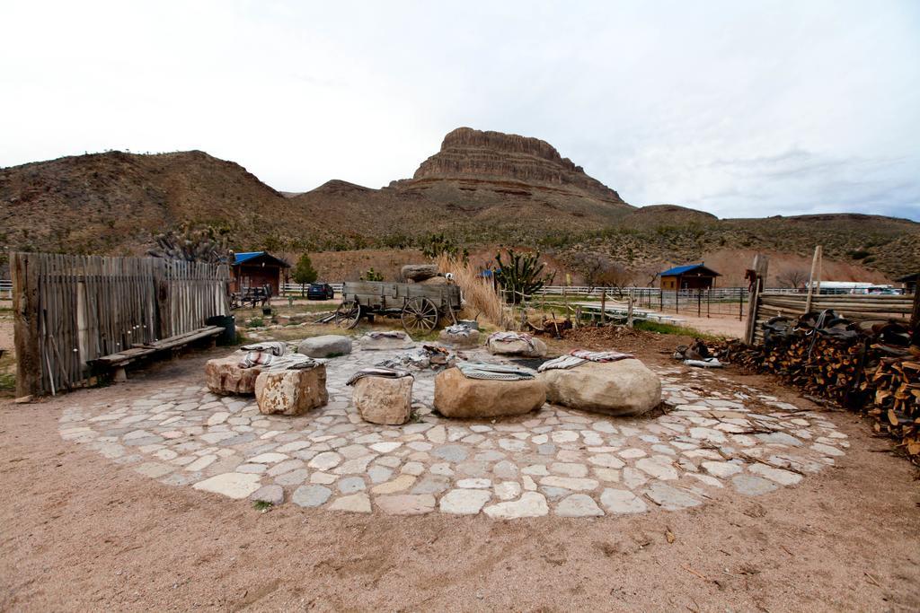 Grand Canyon Western Ranch Meadview ภายนอก รูปภาพ