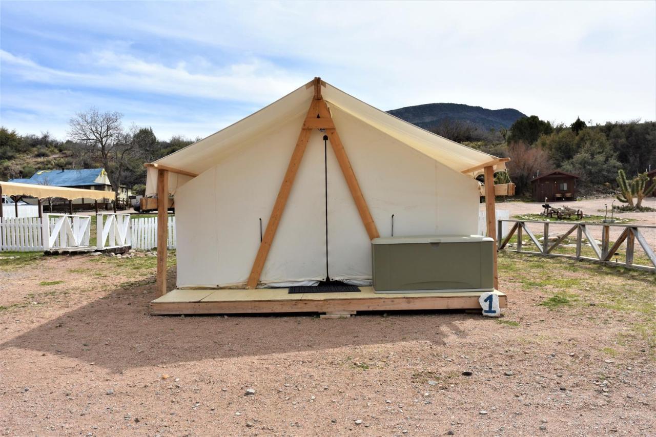 Grand Canyon Western Ranch Meadview ภายนอก รูปภาพ